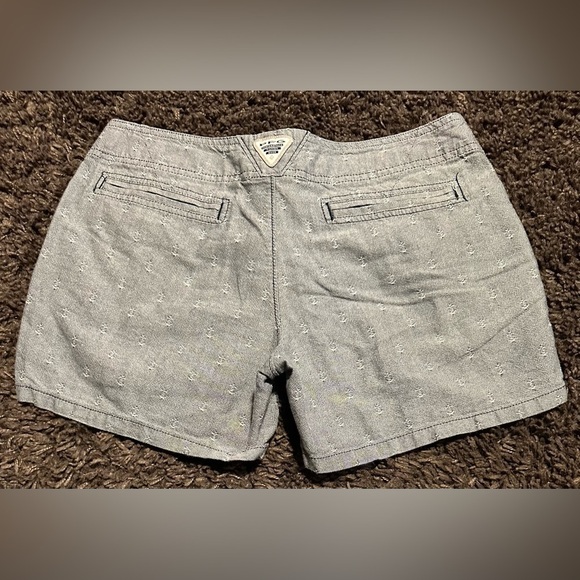 Columbia PFG Women’s Size 4 Shorts EUC - Picture 5 of 7